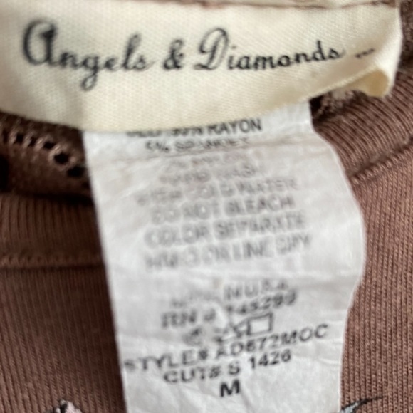 Blouse. Long in length. - Picture 2 of 3